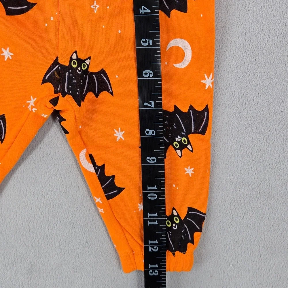Old Navy Baby NWT 3-6M 2 pc Bat Sweatshirt Jogger & Bootie Set Spooky Halloween